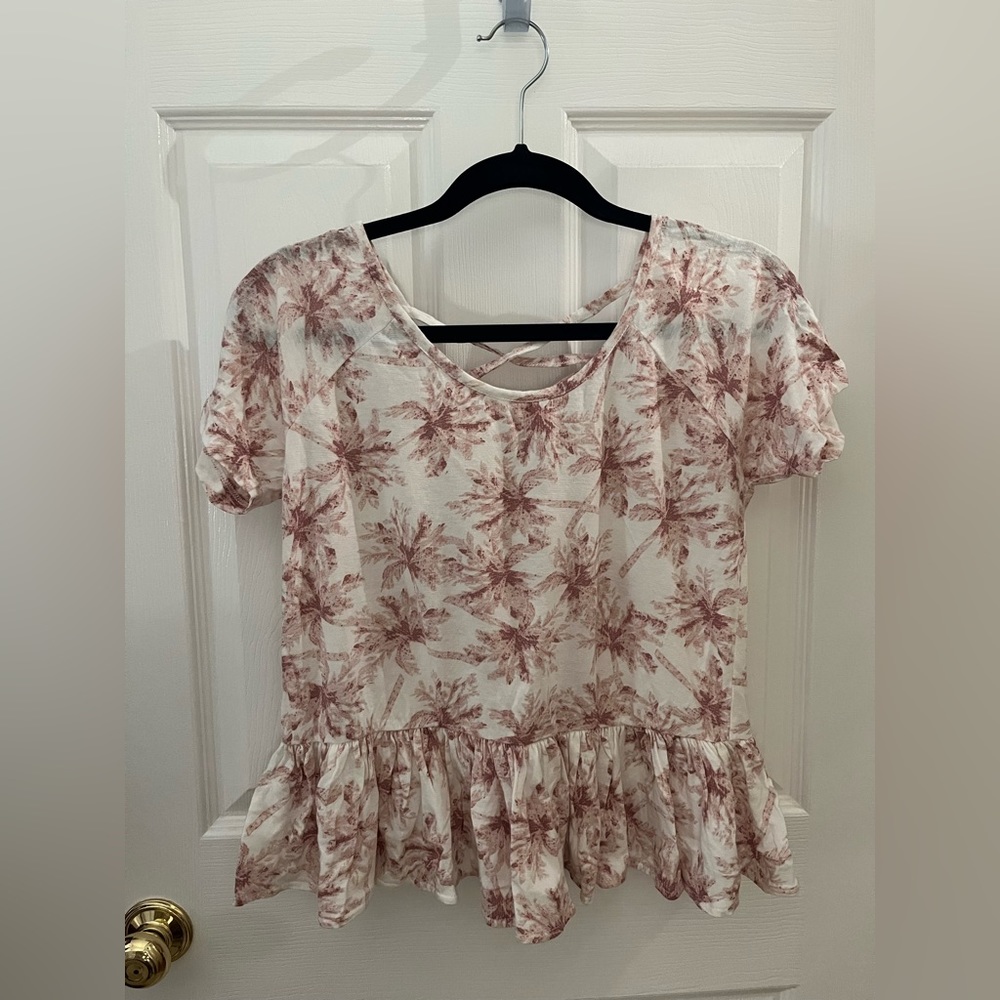 Like new: Lucky Brand blouse, palm tree design, crisscross in back, Size: XS